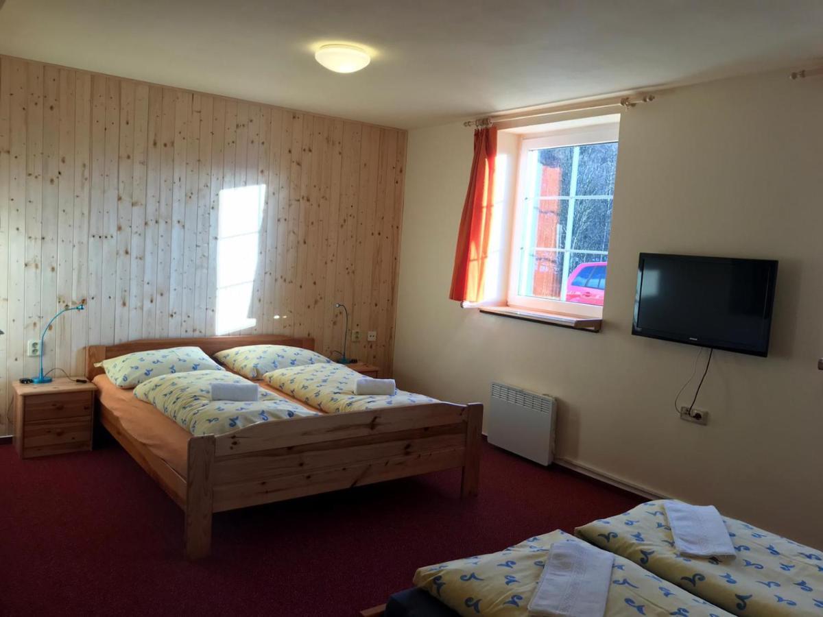 Studia Pod Lysou Apartment